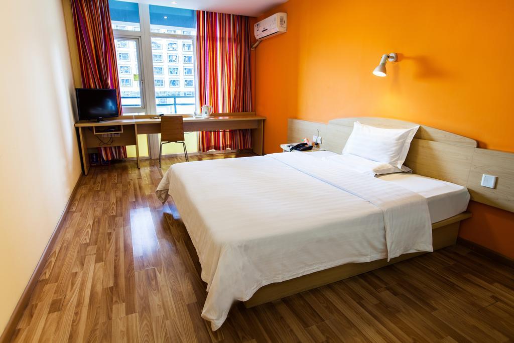 7Days Inn Guangzhou Jingxi Nanfang Hospital Subway Station Room photo